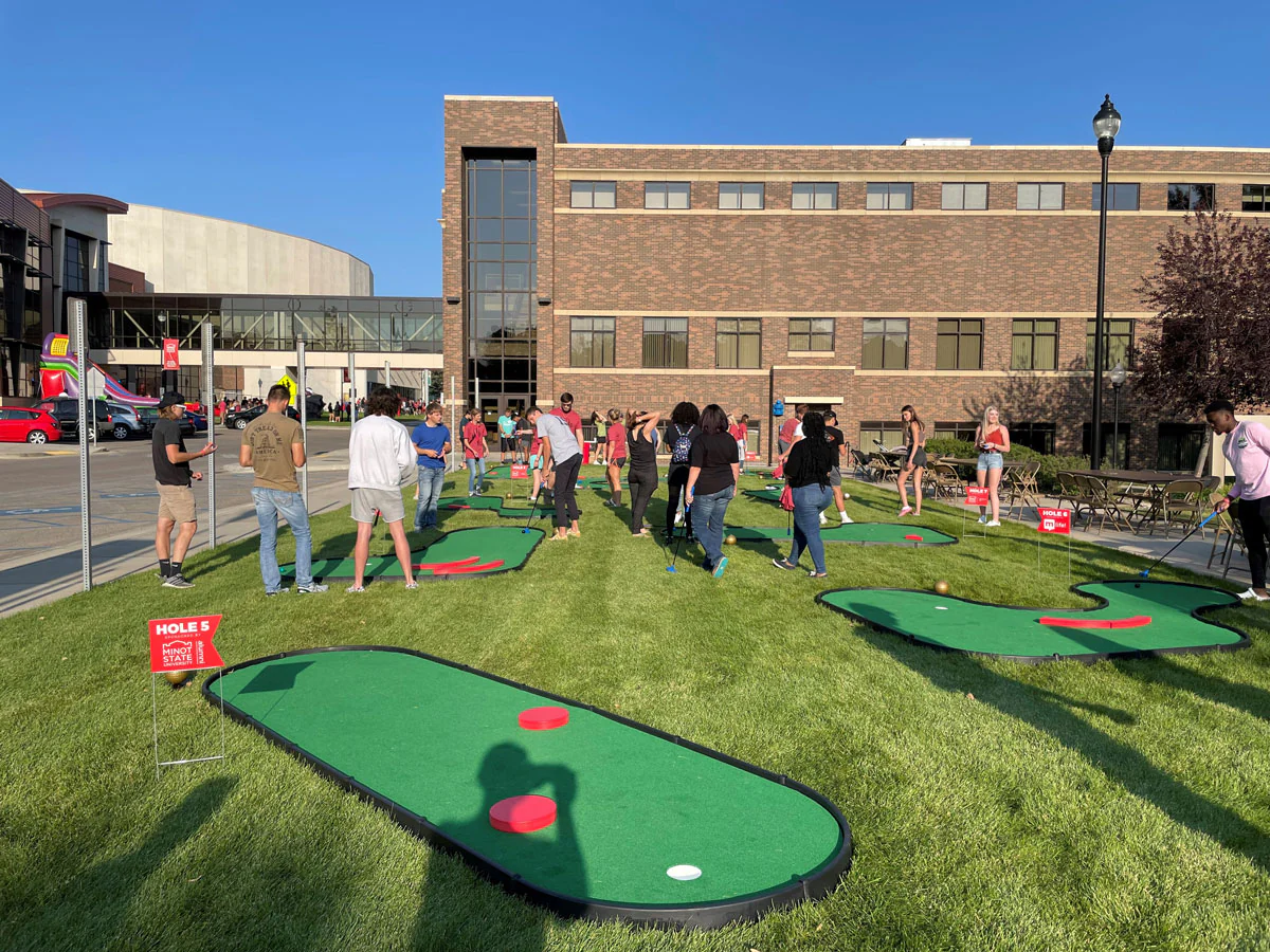 Mini Links 18 Hole Miniature Golf Course - Image 11