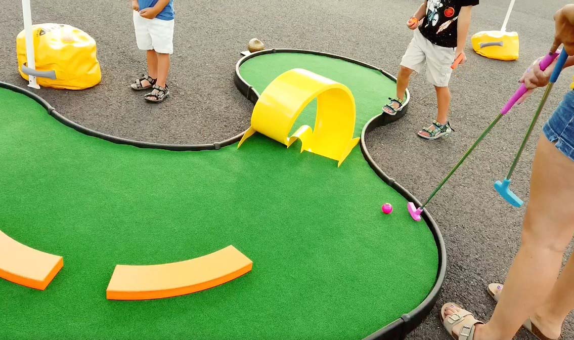 Mini Links 9 Hole Miniature Golf Course - Image 5