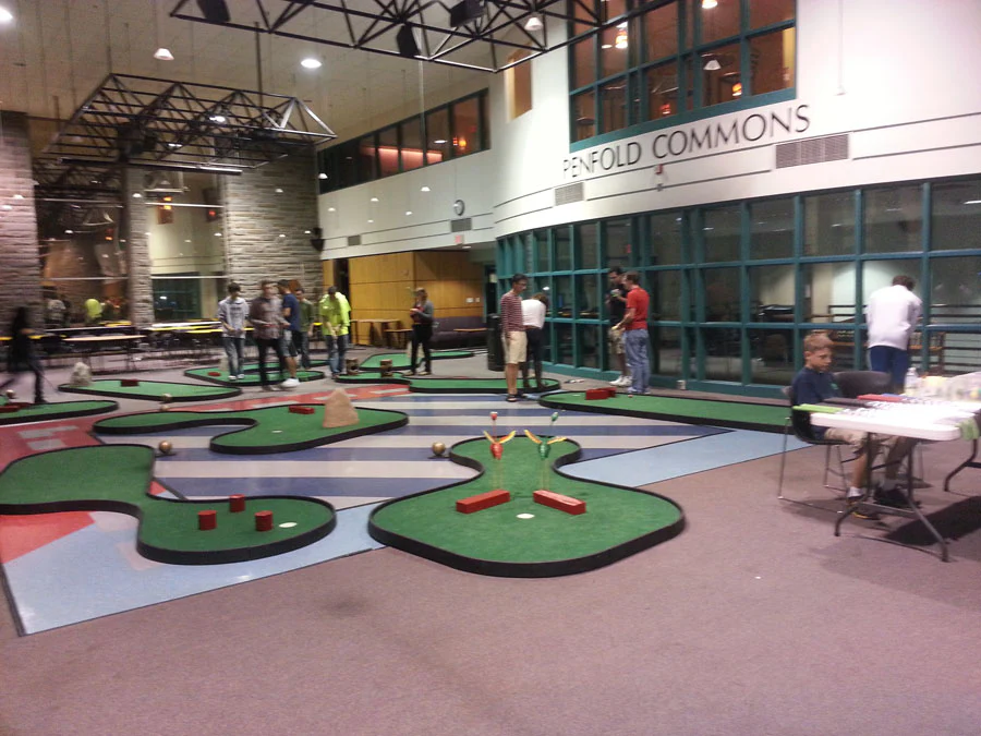 Mini Links Junior 9 Hole Miniature Golf Course - Image 7