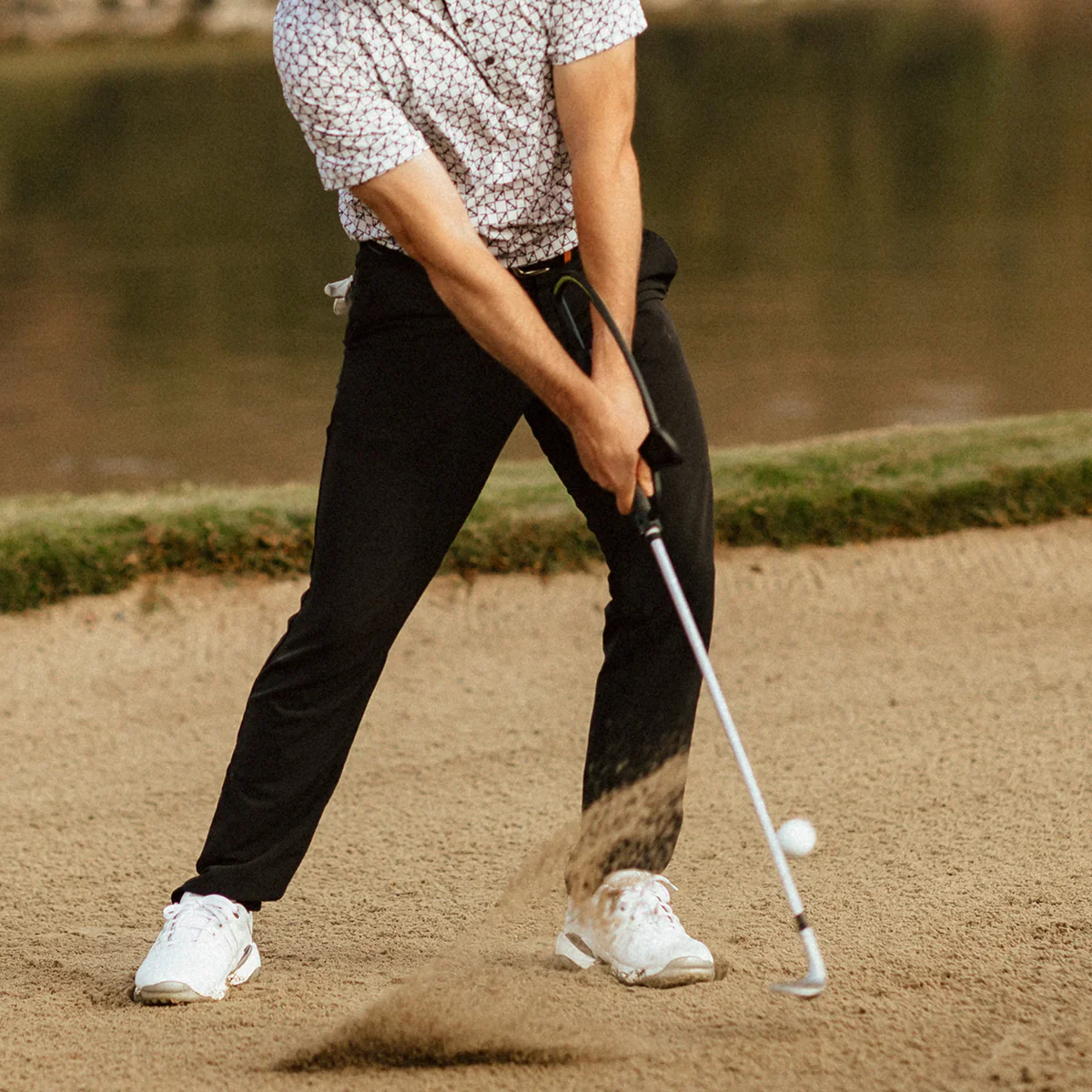 The Hanger Golf Swing Trainer - Image 3